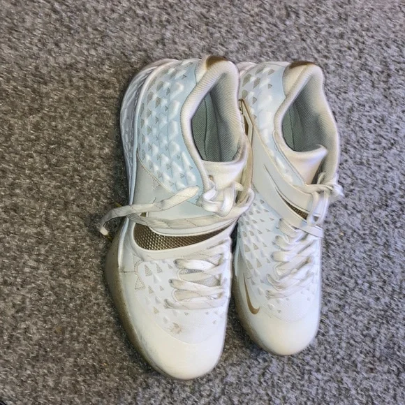 Nike Force zoom trout turf gold